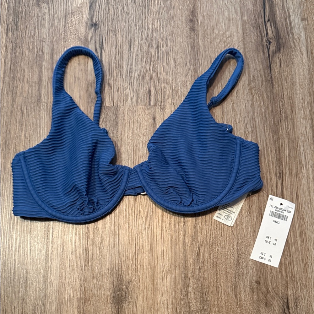 Abercrombie & Fitch Textured Blue swim top